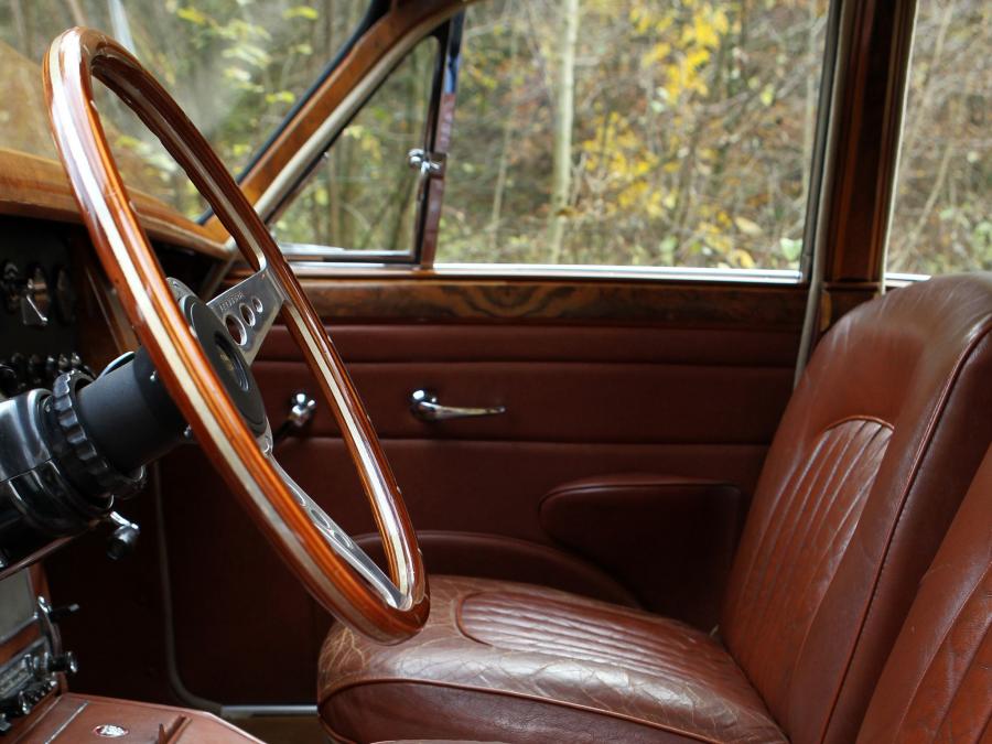  Jaguar Mark 2 1959 года  (фото 7 из 17)